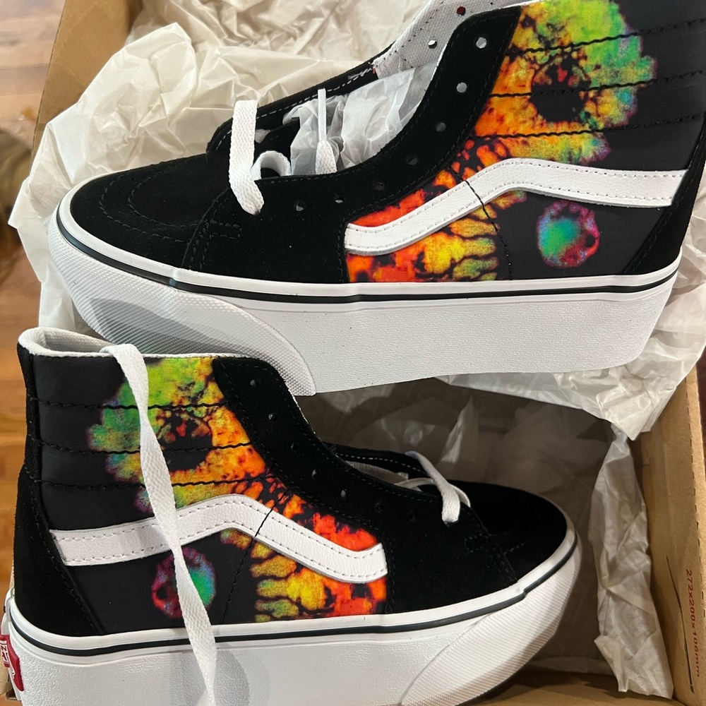 Vans Sk8-Hi Tapered sneaker Tie-Dye/ Paradoxical Black/Multi size 5.0
